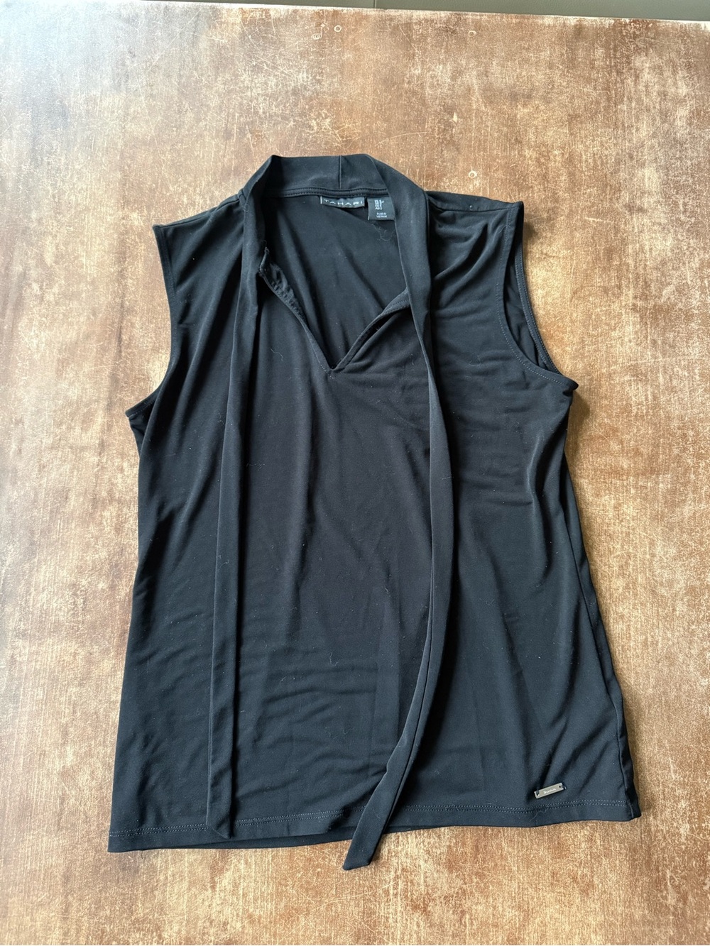 Tahari Black Sleeveless Draped-Neck Camisole